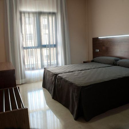 Visit Hotel Caspe Exterior photo